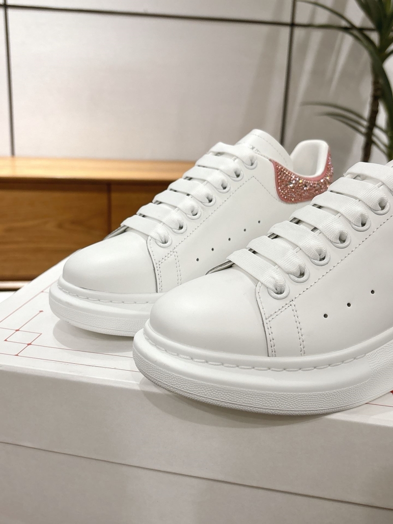 a1exa*der Mcqv*en sneakers